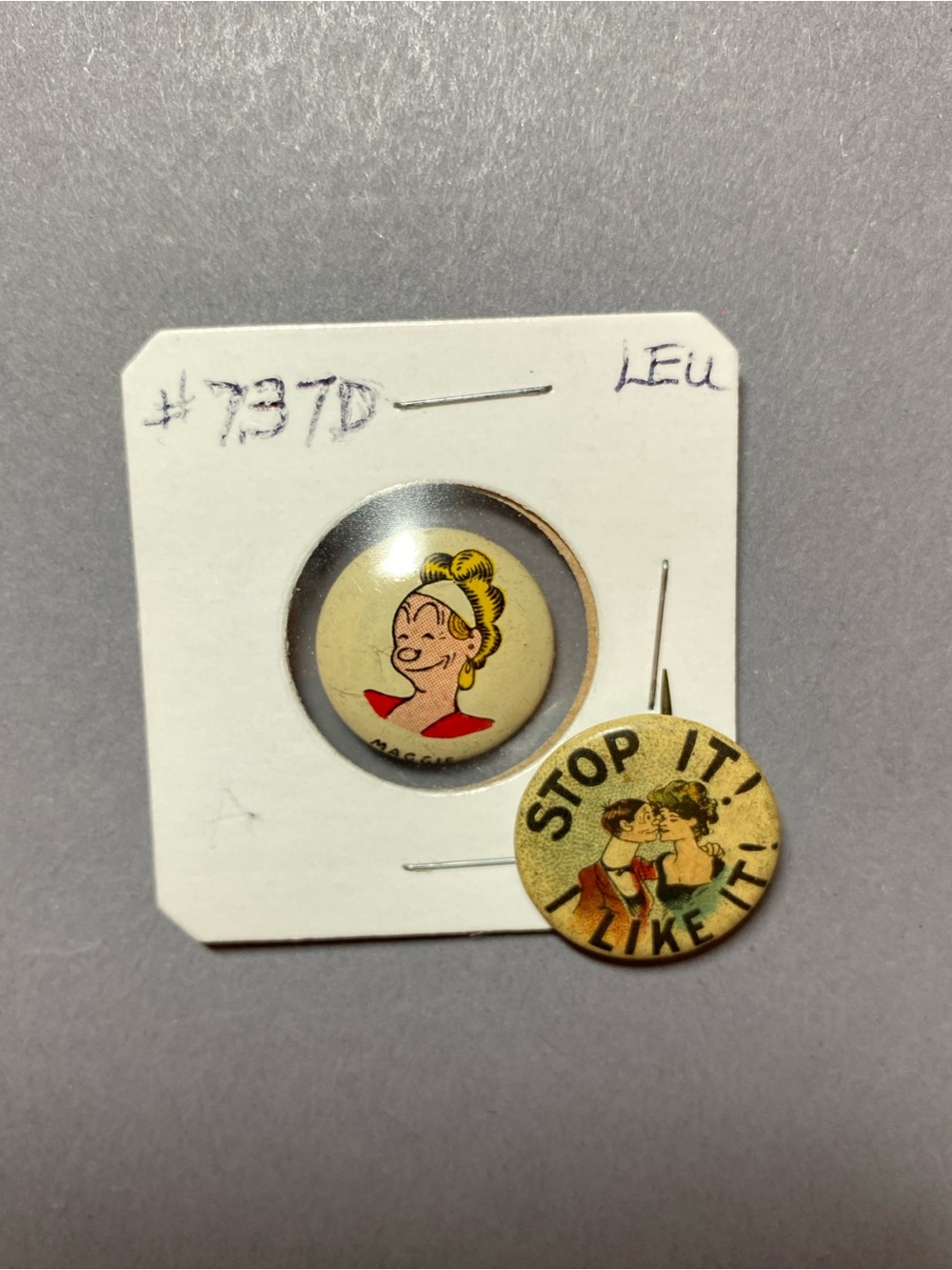 Vintage pinbacks Kellogg cigarette